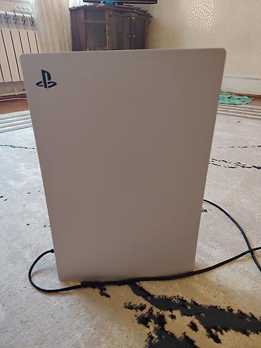 PS5 (Sony PlayStation 5): Salam,PlayStation 5 sadə,1 pultla verilir,heç bir problemi — 3