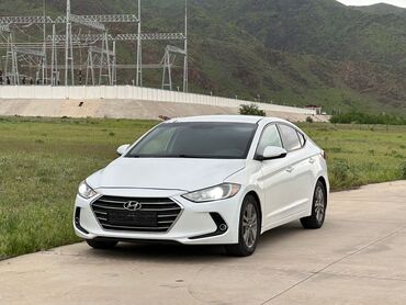 камера r16: Hyundai Elantra: 2018 г., 2 л, Автомат, Бензин, Седан