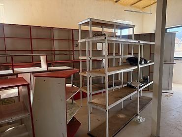 полки б у: Торговое оборудование для магазина Комплект включает: - Стеклянные — 10