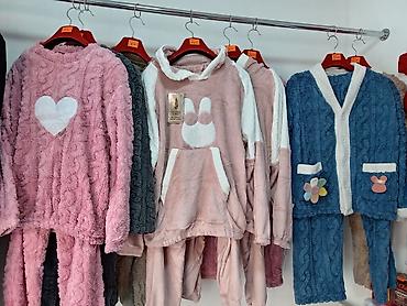 Ev geyimləri, pijamalar: Qadın geyim və aksessuarlari – çeşidli model və rənglər - Yumşaq — 1