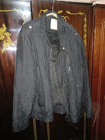 Qara rəngli kişi gödəkçəsi - Material: xarici hissə yüngül, sıx