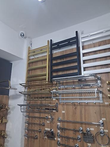 Divar tipli çoxfunksiyalı asılqan və rəf - Material: metal (parlaq lalafo.az -da Divar tipli çoxfunksiyalı asılqan və rəf - Material: metal (parlaq