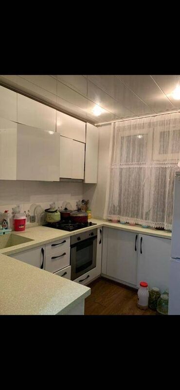 Köhnə tikili: Bakı, 3 otaqlı, Köhnə tikili, m. Həzi Aslanov, 70 kv. m — 3