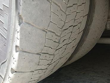 Шины: Michlen, 295/60/22.5, резина не нарезалась, 3 шт. каждое колесо 5000 — 4