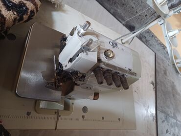 питнитка бу: Швейная машина Полуавтомат