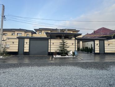 частный дом престарелых бишкек: Таунхаус, 240 м², 5 комнат, Собственник, Дизайнерский ремонт