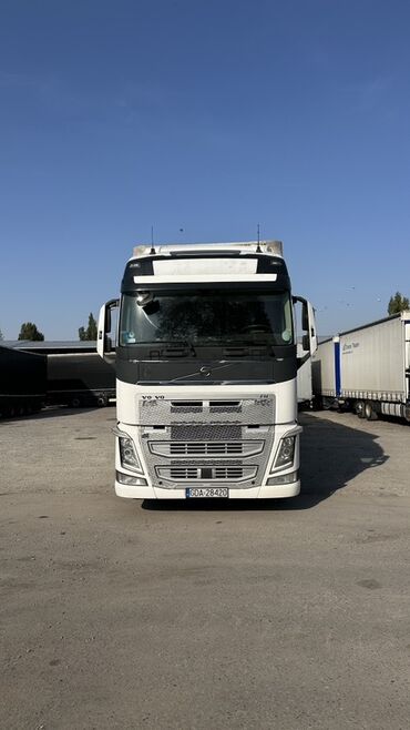 двигатель на погрузчик: Сүйрөгүч, Volvo, 2016 г., Парда