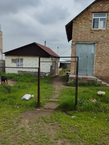 дома в воронцовке кыргызстан: 150 м², 4 комнаты, Требуется ремонт Кухонная мебель