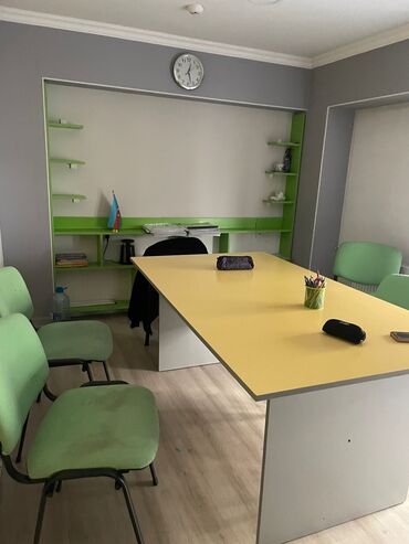 ofis oturacaqları: Polka ve stol 120Azn