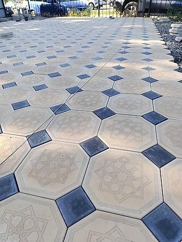 Тротуарная плитка: Комплект тротуарной плитки, состоящий из элементов двух разных форм и — 11