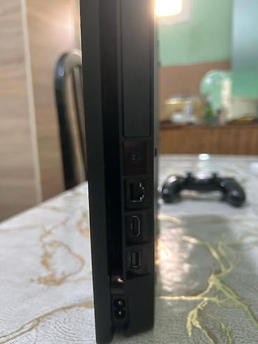 Видеоигры и приставки: Sony PlayStation 4 Slim oyun konsolu Komplekt: - PS4 Slim konsolu — 2