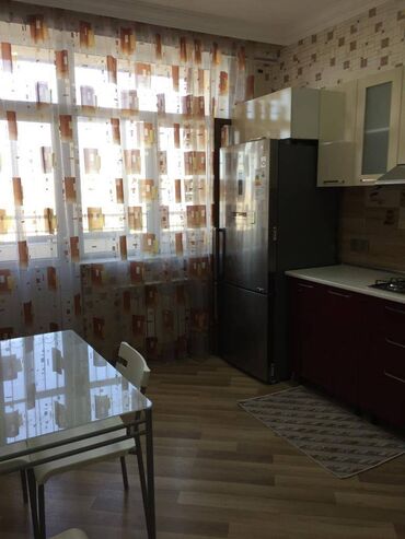 Uzunmüddətli kirayə mənzillər: Xırdalanda riyadd ticarət mərkəzinə yaxın 10 mertebeli binanın 5-ci — 6