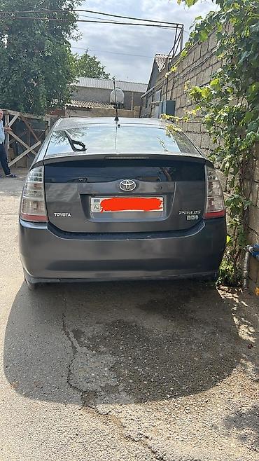 Toyota: Toyota Prius: 1.5 l | 2007 il Sedan — 2