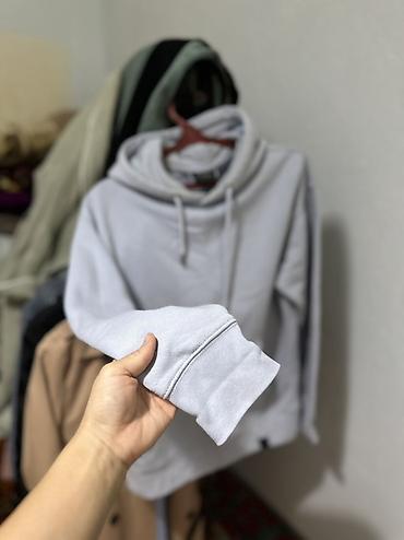 толстовка gap: 2 вещи толстовки Худи Pull&Bear И H&M розовая - Модель — 1
