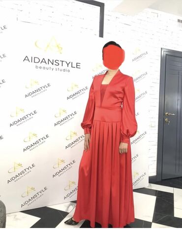 платье красное: Вечернее платье, Длинная модель, Атлас, С рукавами, M (EU 38)