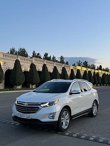 şevralet equinox: Chevrolet Equinox – ağ rəngli, şəhər və uzun yol üçün rahat krossover — 4
