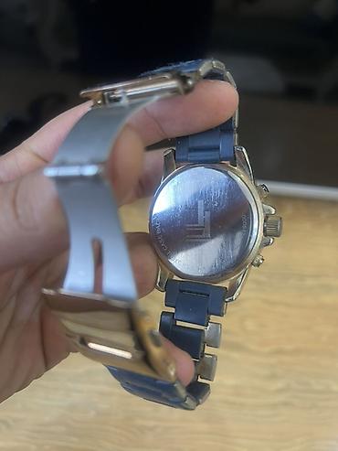 dini saat: Hublot üslublu qol saatı - Korpus: qara tonlarda iri, çoxbuçaqlı — 4