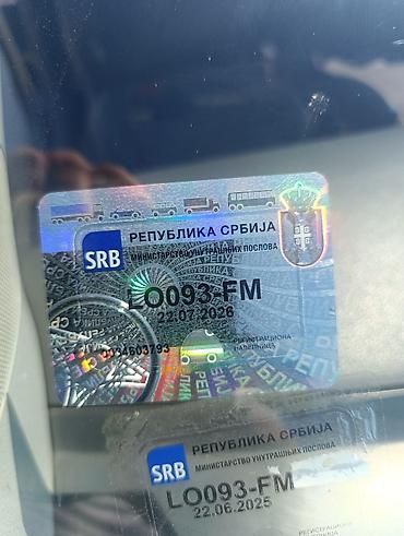 punjac za akumulator cena: Volkswagen Polo 1.4,plin trovratni hatchback, crna boja. Ključne — 8