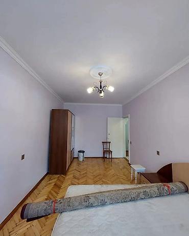 bineqedide kiraye evler ucuz: 3 otaqlı bina evi kirayə verilir. Ev M.Maqamayev' də yerləşir. 4 və ya — 6