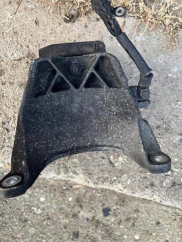 aks cenovnik: NOSAC MENJACA F10,11 ZA BMW SERIJA 5 | Na stanju novi i polovni — 1