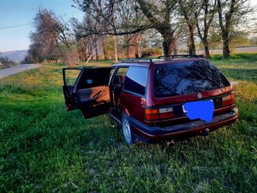 машина passat b3: Volkswagen Passat: 1986 г., 1.8 л, Механика, Бензин, Универсал