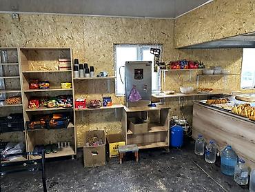Кафе, рестораны: Готовый к работе павильон общепита/кафе-минимаркет. Что внутри: - — 2