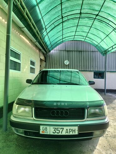 Audi: Audi S4: 1992 г., 2 л, Механика, Газ, Седан