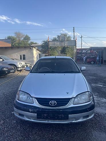 transporter multivan: Toyota Avensis: 2002 г., 1.8 л, Автомат, Бензин, Лифтбек — 1