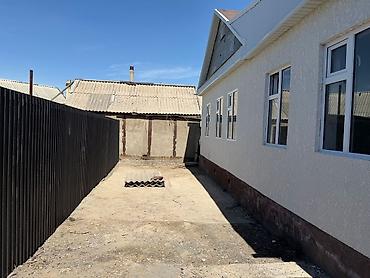 Продажа коттеджей и домов: Продаётся благоустроенный дом 80 кв.м. на участке 3 сотки по — 4