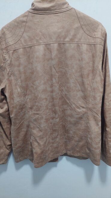 Ostale jakne, kaputi, prsluci: Zenske jakne za prelazan period. Cena po komadu 400Prve dve su M-38,a — 12
