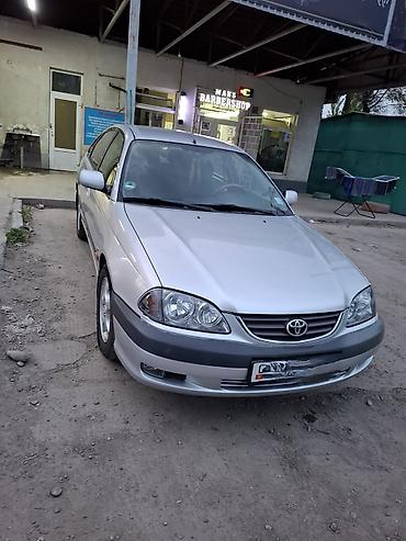 Toyota Avensis: 2001 г., 1.8 л, Механика, Бензин, Лифтбек at lalafo.kg Toyota Avensis: 2001 г., 1.8 л, Механика, Бензин, Лифтбек