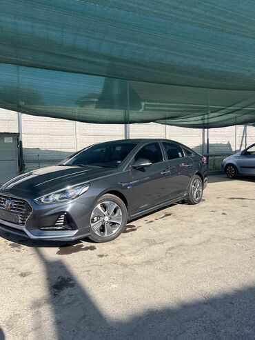 электромобиль neta: Hyundai Sonata: 2018 г., 2 л, Автомат, Гибрид, Седан