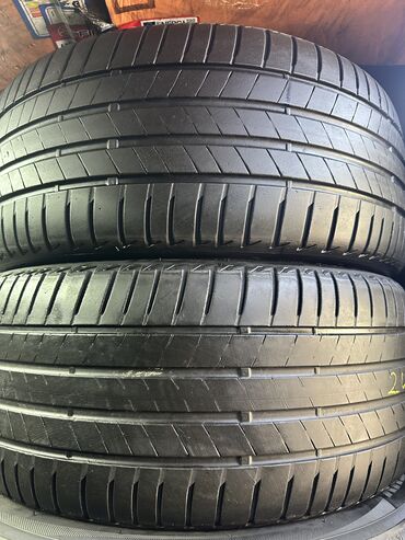 runx alex: Шиналар 245 / 40 / R 19, Жай, Колдонулган, Жуп, Жеңил унаалар, Германия, Bridgestone