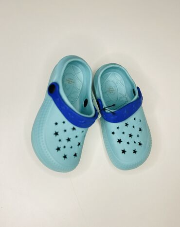 Детская обувь: Продаю сабо (легкие) Из Германии 🇩🇪 Размер 29 Цена 890 сом Очень
