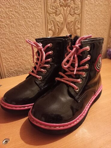 ремонт лыжных ботинок: Модный Ботинок для девочек состояние идеальное Купилив