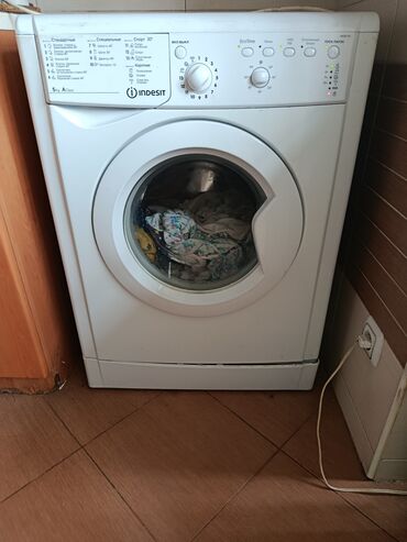 узкая стиральная машина с фронтальной загрузкой: Стиральная машина Indesit, Автомат, До 5 кг, Узкая