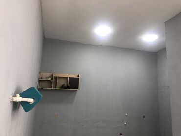 Anbar və emalatxanalar: Obyekt satilir idman zali kimi fealiyyet gosterib.her bir seraiti — 10