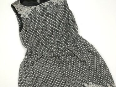 sukienki z rękawem 3 4 rozkloszowane: Dress, L (EU 40), condition - Good