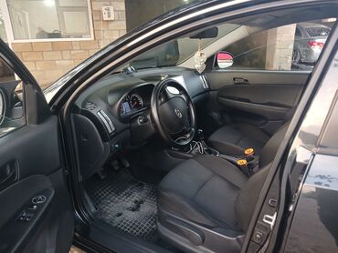 Hyundai: Hyundai i30: 1.4 l | 2009 il Hetçbek — 10