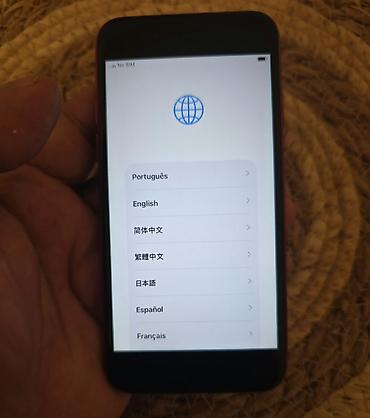 Apple iPhone: IPhone SE, 64 GB — 14