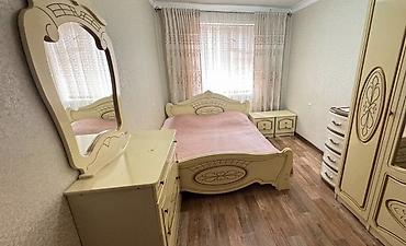 Спальный гарнитур в классическом стиле, цвет слоновая кость с