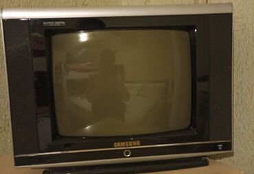 kunc divan desti: Телевизор Самсунг в хорошем состоянии с пультом.Метро Ази Асланов