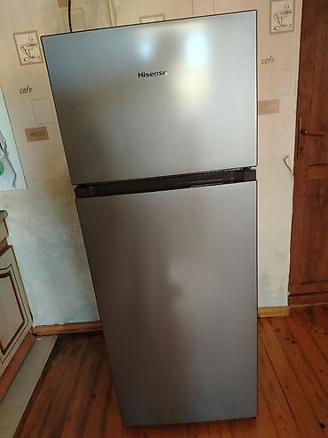 hisense pro: İşlənmiş 2 qapılı Hisense Soyuducu Satılır, rəng - Boz, Təkərli — 1