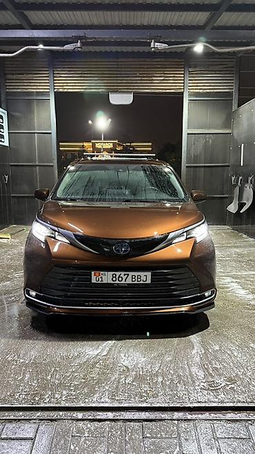 Toyota: Toyota Sienna: 2021 г., 2.5 л, Гибрид, Вэн/Минивэн — 5