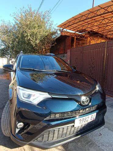 Toyota: Toyota RAV4: 2018 г., 2.5 л, Типтроник, Бензин