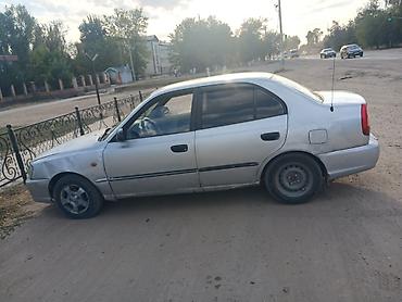 дэу матиз 1: Hyundai Accent: 2000 г., Кол менен иштөөчү, Бензин, Седан — 7