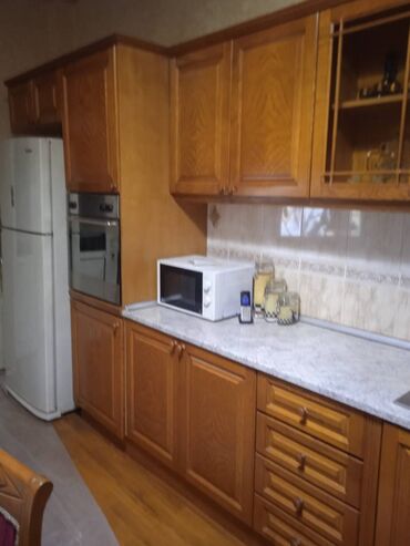 Mətbəx mebeli: Təmiz taxta, uzunluğu 7 metrədən artıq, eni 60 sm (hündürlüyü 90 sm 2 -da lalafo.az — 15 Mətbəx mebeli: Təmiz taxta, uzunluğu 7 metrədən artıq, eni 60 sm (hündürlüyü 90 sm 2 — 15