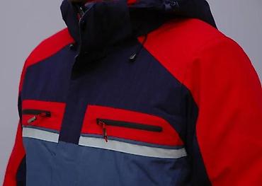 Zimske jakne: Muška zimska jakna sa kapuljačom - Boje: teget, crvena i siva/plava — 12