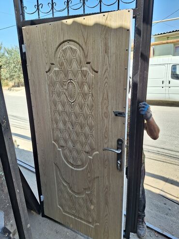 Giriş qapıları: 170 azn basdiyan demir seyf qapılar peşakar usdalar tərəfindən yığılır -da lalafo.az — 4 Giriş qapıları: 170 azn basdiyan demir seyf qapılar peşakar usdalar tərəfindən yığılır — 4