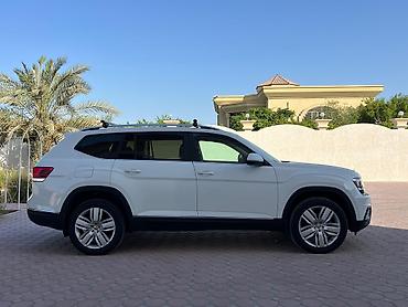 Volkswagen: Volkswagen : 2018 г., 3.6 л, Кроссовер — 3